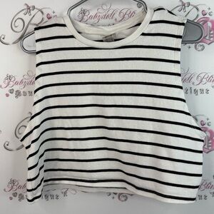 Urban rebel tank top cropped Striped Sleeveless Crop Top - White/Black